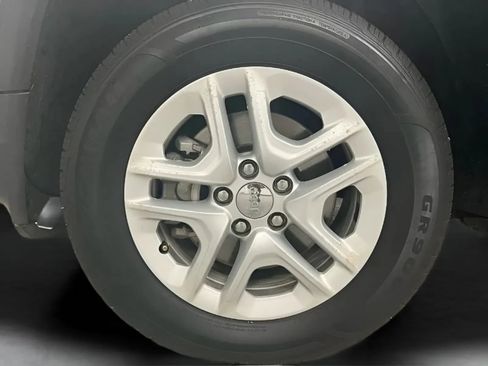 Used 2021 Jeep Compass Sport AWD/4WD image 25