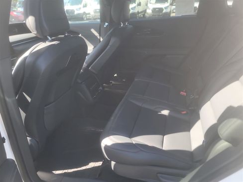 New 2025 Lincoln Nautilus Premier w/ Jet Appearance Package image 19