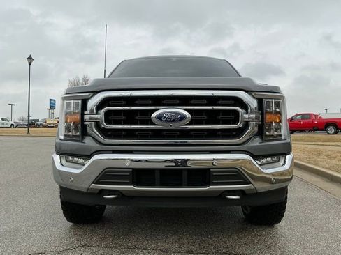 Used 2021 Ford F150 XLT w/ Equipment Group 302A High image 8