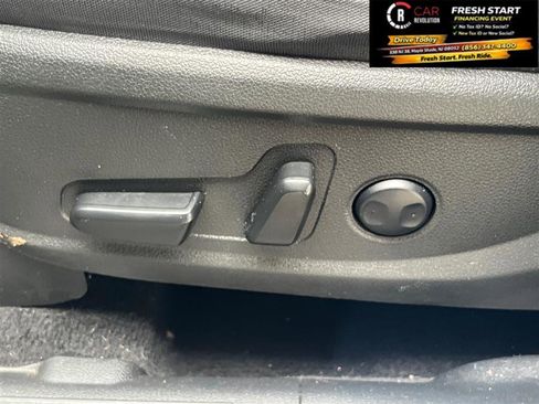 Used 2023 Hyundai Santa Fe SEL image 21