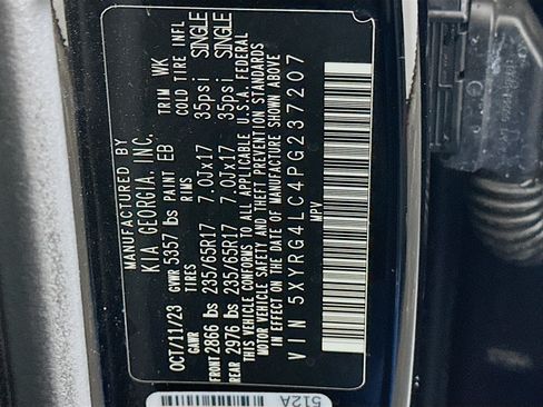 Used 2023 Kia Sorento LX image 12