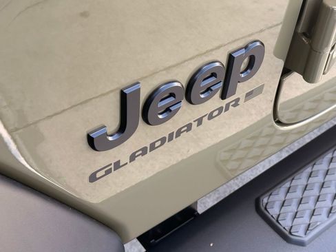 New 2026 Jeep Gladiator Sport AWD/4WD image 29