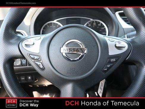 Used 2018 Nissan Sentra S w/ S Midnight Style Package image 11