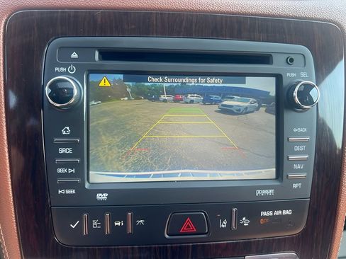 Used 2017 Chevrolet Traverse Premier AWD/4WD image 22