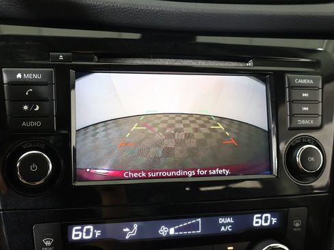 Used 2020 Nissan Rogue SV AWD/4WD image 44