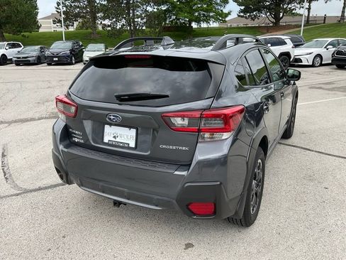 Used 2022 Subaru Crosstrek 2.0i Premium w/ Moonroof Package AWD/4WD image 5