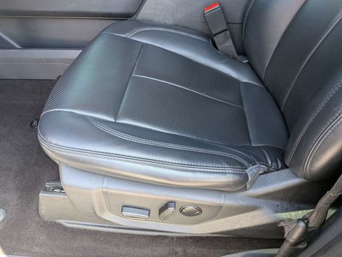 Used 2022 Ford Expedition XLT AWD/4WD image 21