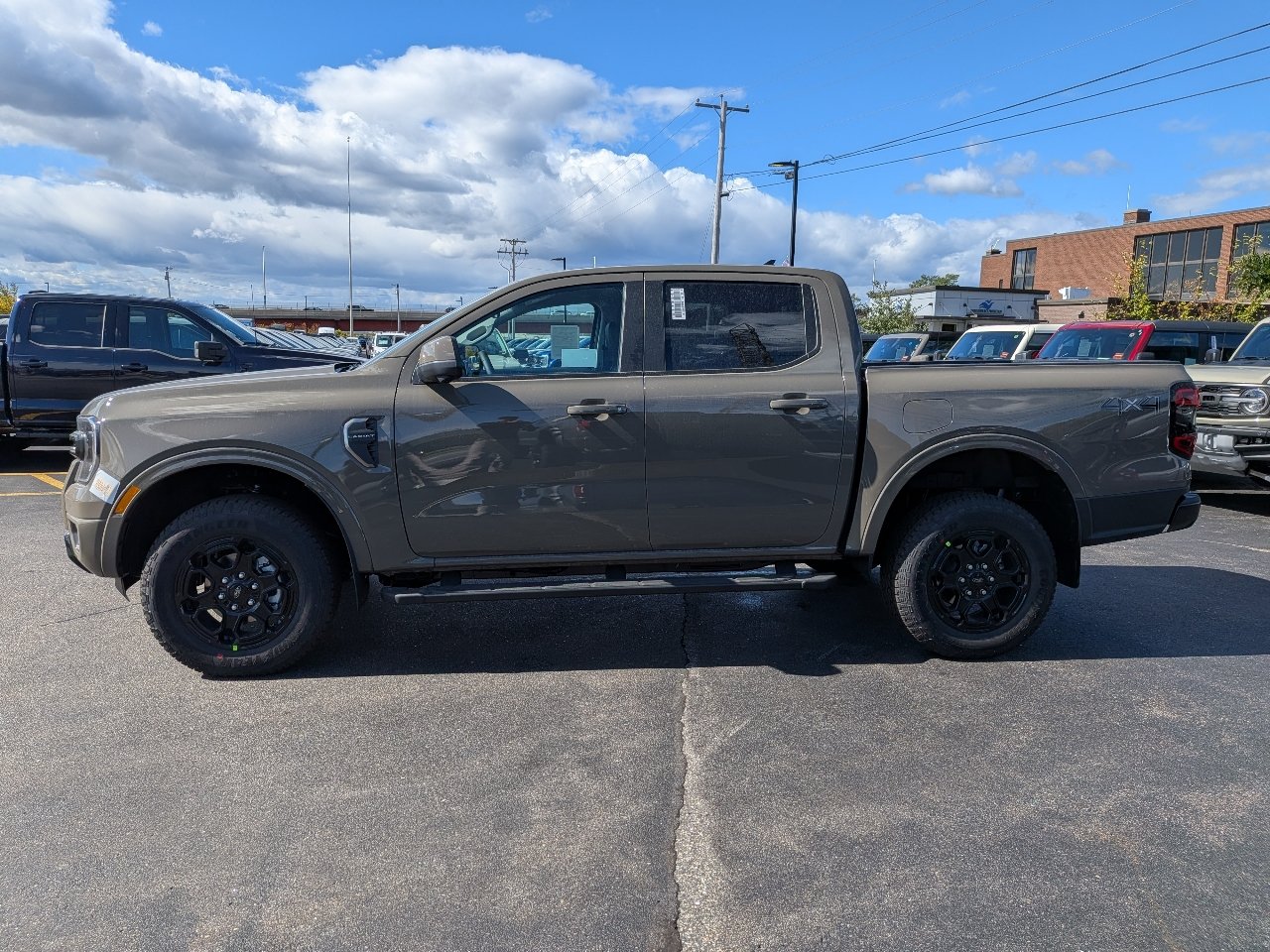 New 2026 Ford Ranger Lariat w/ Black Appearance Package AWD/4WD image 7