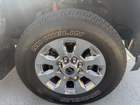 Used 2017 Ford F250 Lariat w/ Lariat Ultimate Package image 27