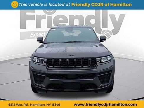 New 2026 Jeep Grand Cherokee Altitude AWD/4WD image 8