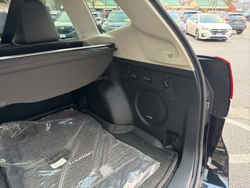 Used 2023 Subaru Forester Touring image 32