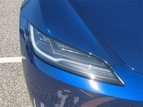 Used 2025 Tesla Model 3 Long Range image 10