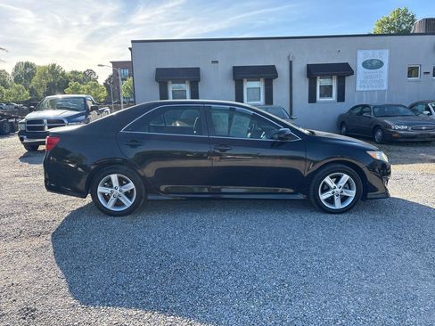 Used 2013 Toyota Camry SE image 8