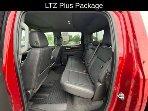 Used 2024 Chevrolet Silverado 1500 LTZ w/ Technology Package AWD/4WD image 9