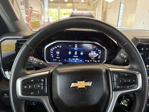 Used 2026 Chevrolet Silverado 3500 LT AWD/4WD image 12