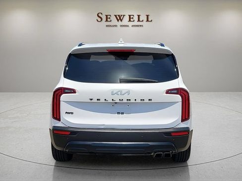 Used 2022 Kia Telluride EX w/ EX Premium Package AWD/4WD image 4