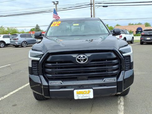Used 2022 Toyota Tundra SR5 w/ SR5 Premium Package AWD/4WD image 2