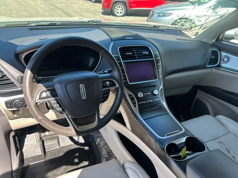 Used 2019 Lincoln Nautilus Reserve w/ Ultimate Package AWD/4WD image 14