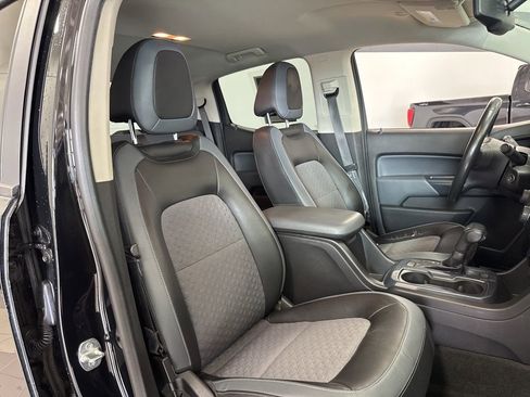 Used 2015 Chevrolet Colorado Z71 image 13