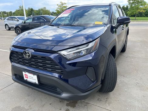 Certified 2023 Toyota RAV4 XLE w/ Convenience Package AWD/4WD image 3