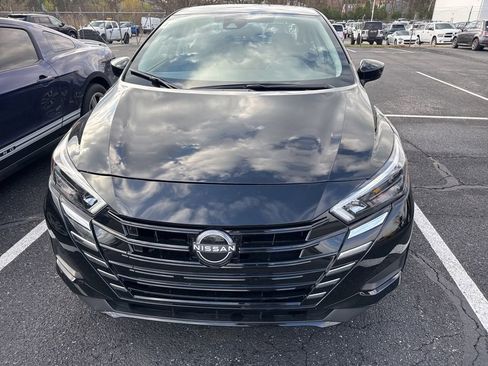 Used 2025 Nissan Versa SV w/ Trunk Package image 3