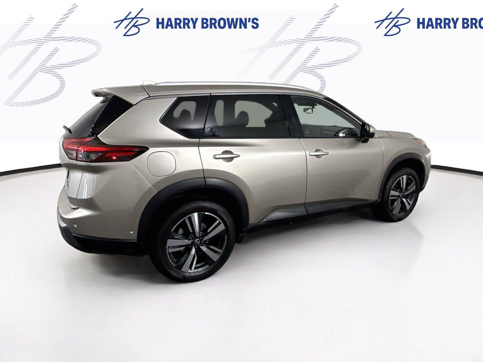 Used 2024 Nissan Rogue SL AWD/4WD image 32