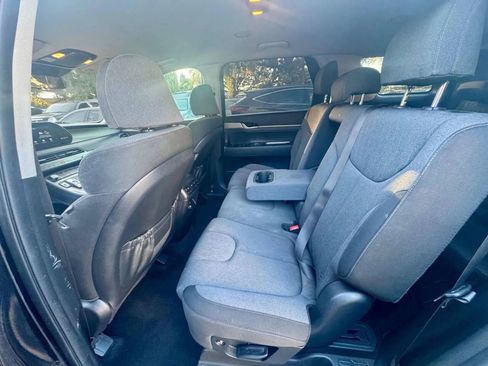 Used 2020 Hyundai Palisade SE image 13