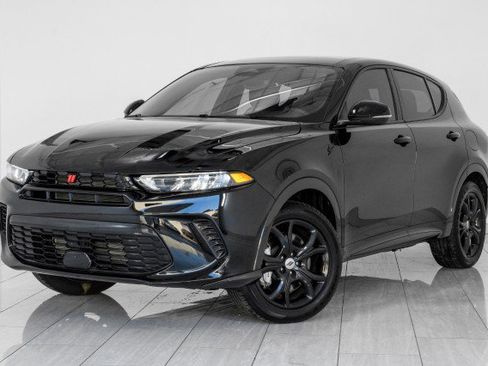 Used 2024 Dodge Hornet R/T Plus w/ R/T Blacktop Package image 4