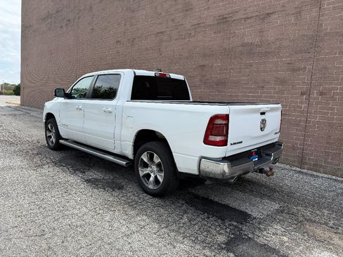 Used 2023 RAM 1500 Laramie AWD/4WD image 4
