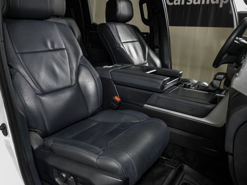 Used 2024 Toyota Tundra Platinum image 31