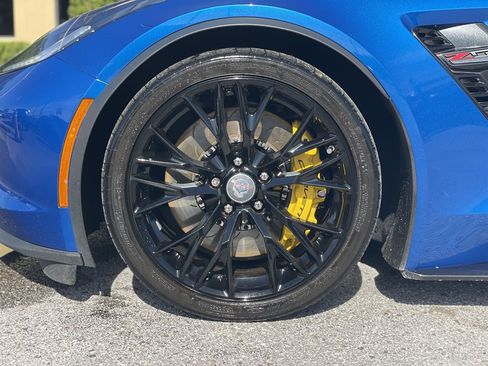 Used 2016 Chevrolet Corvette Z06 w/ 3LZ Preferred Equipment Group RWD image 34