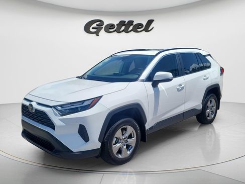 Used 2025 Toyota RAV4 XLE w/ Convenience Package FWD image 1