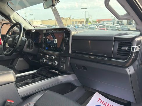 Used 2023 Ford F250 Lariat w/ Lariat Ultimate Package AWD/4WD image 22