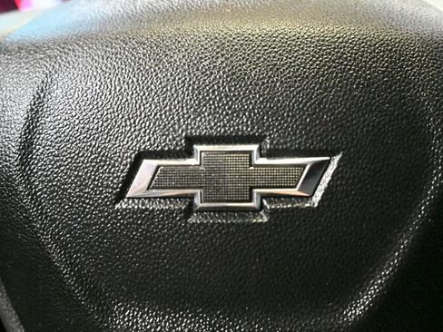 Used 2022 Chevrolet TrailBlazer RS AWD/4WD image 37