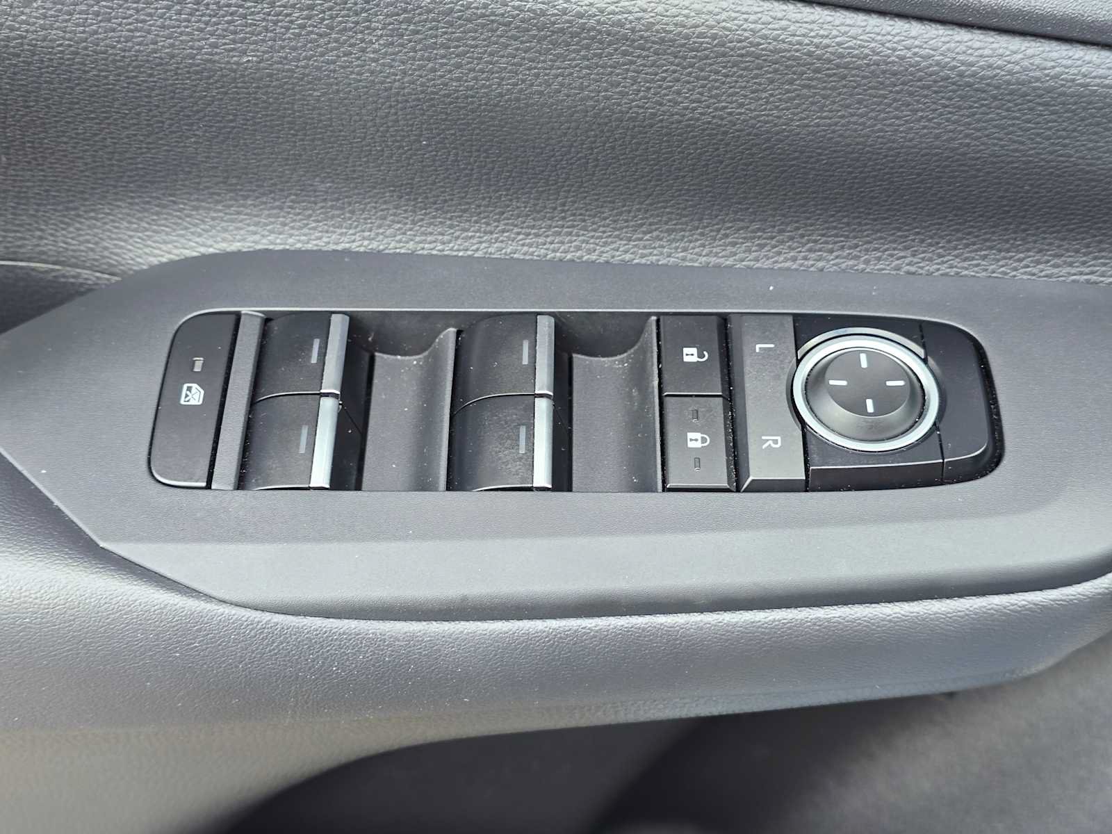Certified 2024 Toyota Prius Prime FWD image 17