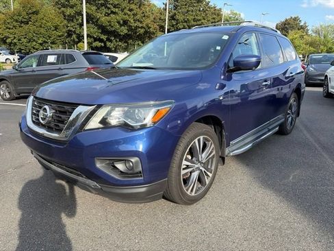 Used 2020 Nissan Pathfinder Platinum AWD/4WD image 3
