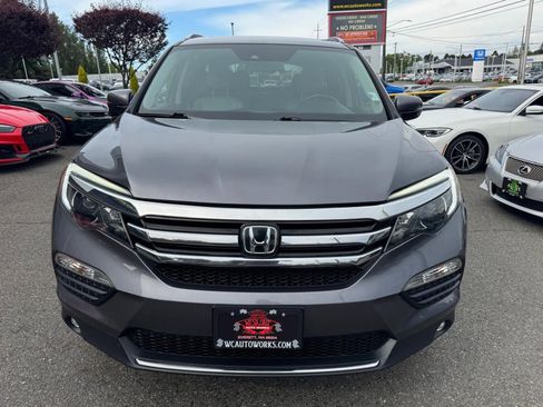 Used 2017 Honda Pilot Touring image 3