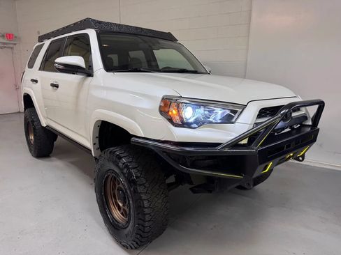 Used 2016 Toyota 4Runner Limited AWD/4WD image 1