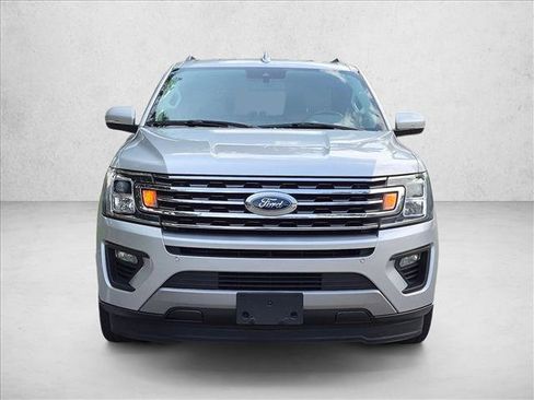 Used 2019 Ford Expedition Max XLT w/ Equipment Group 202A RWD image 2