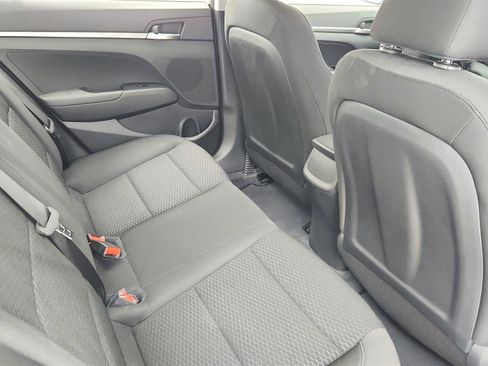 Used 2019 Hyundai Elantra SE w/ Cargo Package FWD image 36