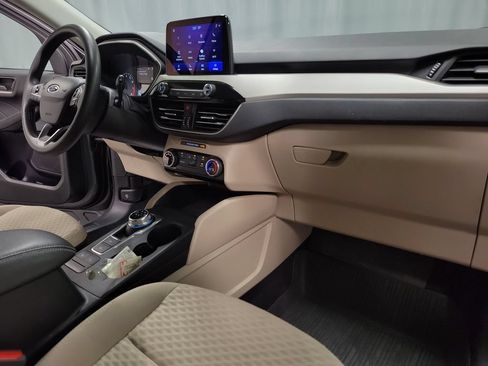 Used 2022 Ford Escape SE FWD image 30