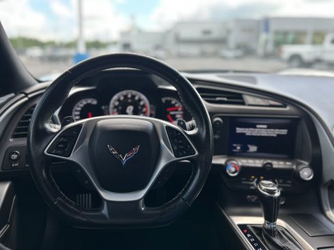 Used 2018 Chevrolet Corvette Stingray Coupe w/ Carbon Flash Badge Package RWD image 12