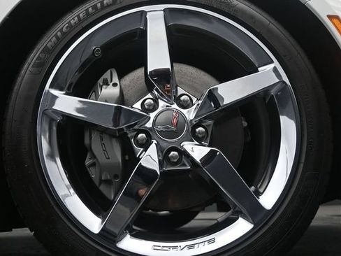 Used 2015 Chevrolet Corvette Stingray Coupe w/ 2LT Preferred Equipment Group RWD image 9