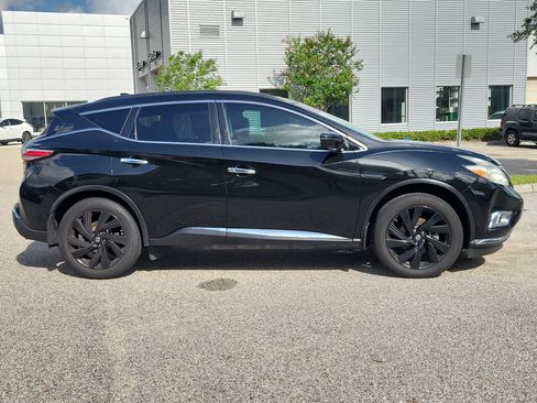 Used 2017 Nissan Murano Platinum w/ Platinum Technology Package FWD image 4
