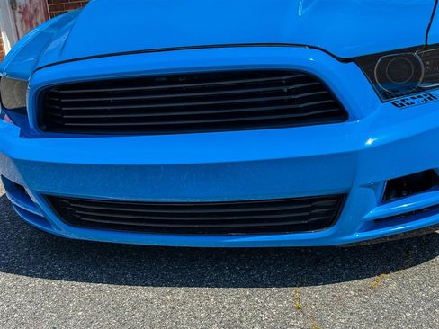 Used 2013 Ford Mustang GT RWD image 13