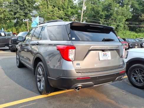 Certified 2023 Ford Explorer XLT w/ Equipment Group 202A AWD/4WD image 6