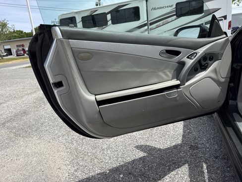 Used 2006 Mercedes-Benz SL 55 AMG image 26