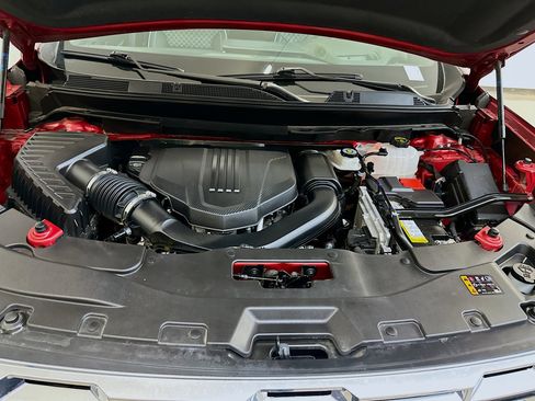 Used 2025 GMC Acadia Denali w/ Super Cruise Package image 37