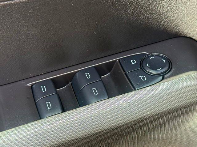 Used 2024 Chevrolet Colorado W/T RWD image 7