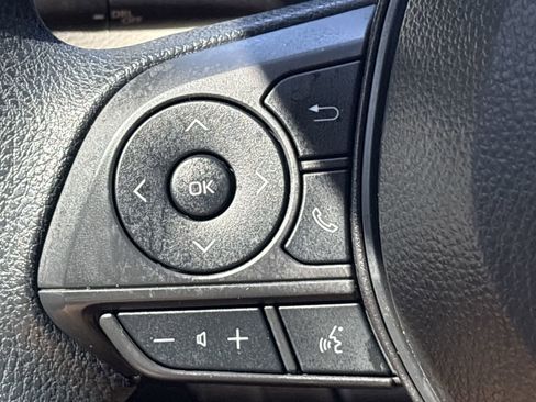 Used 2025 Toyota Corolla LE image 34